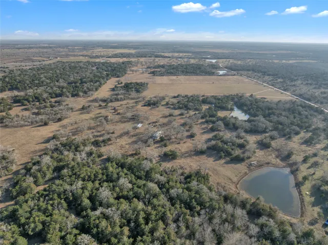 $649,900 | 895 Patterson Road, Flatonia, TX 78941