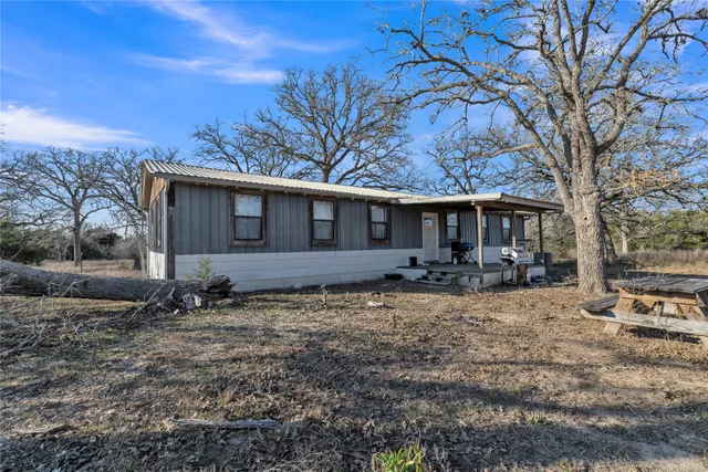 $649,900 | 895 Patterson Road, Flatonia, TX 78941