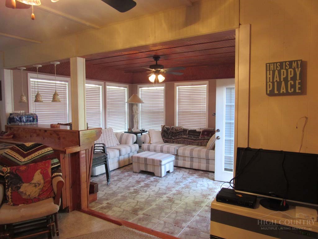 274-272 Raccoon Hollow Road Jefferson, NC 28640 - Photo 22 of 32