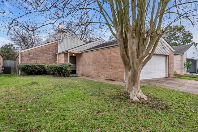 $1,795 | 4407 Hickory Grove Drive, Houston, TX 77084