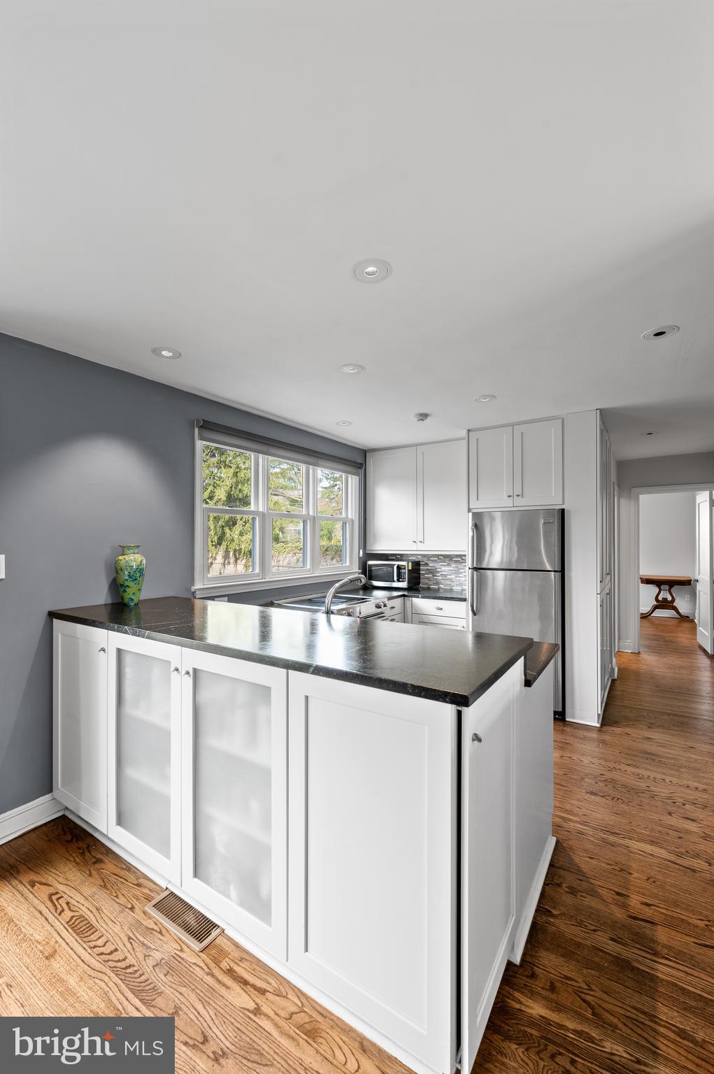 238 Hillcrest Road Wayne, PA 19087 - Photo 10 of 30