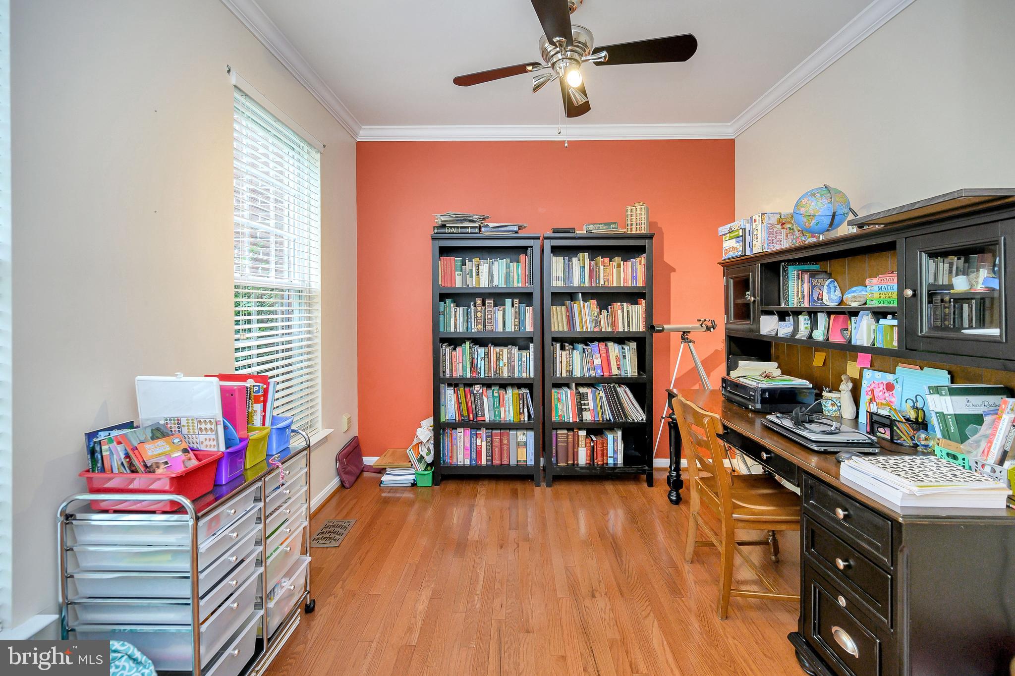 692 Hunters Road Culpeper, VA 22701 - Photo 4 of 49 Main level private office