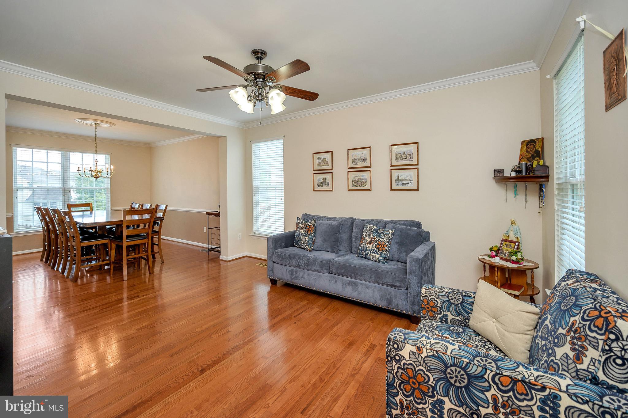 692 Hunters Road Culpeper, VA 22701 - Photo 5 of 49 Living room