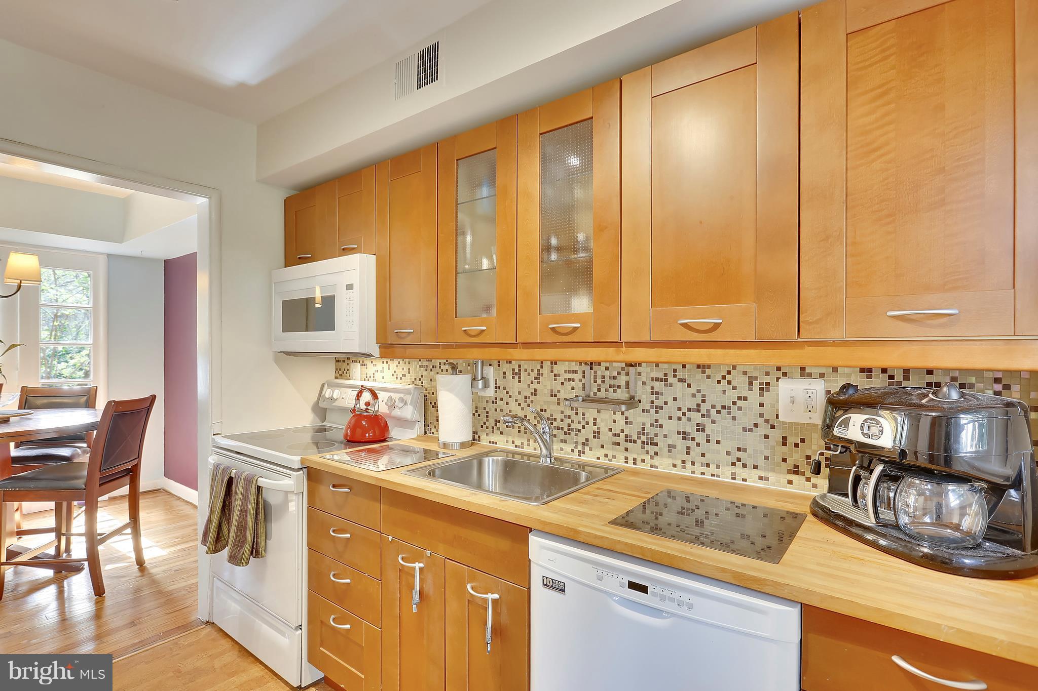 8504 Bradford Road, Unit 73 Silver Spring, MD 20901 - Photo 11 of 27 Kitchen