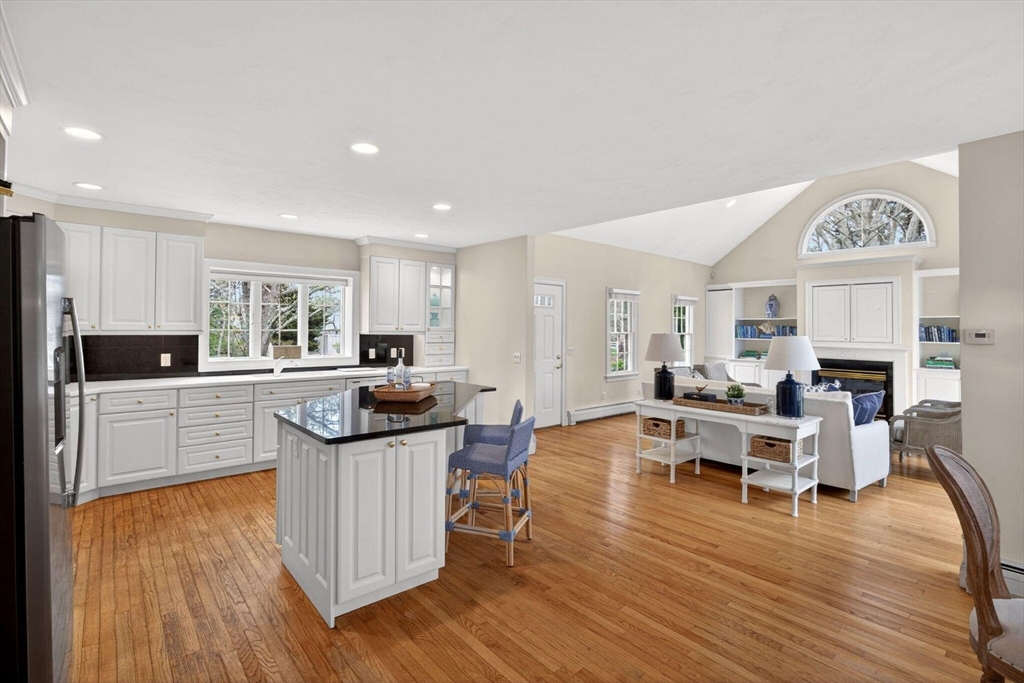 127 Uncle Barneys Road Dennis, MA 02670 - Photo 12 of 42