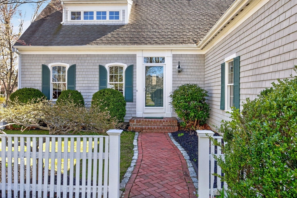 127 Uncle Barneys Road Dennis, MA 02670 - Photo 4 of 42