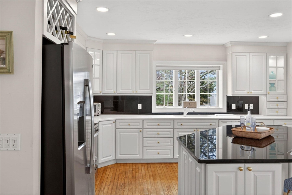 127 Uncle Barneys Road Dennis, MA 02670 - Photo 8 of 42