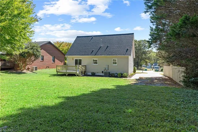 $336,900 | 5525 Moravian Heights Lane, Clemmons, NC 27012