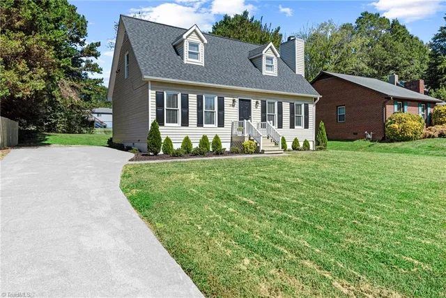 $336,900 | 5525 Moravian Heights Lane, Clemmons, NC 27012