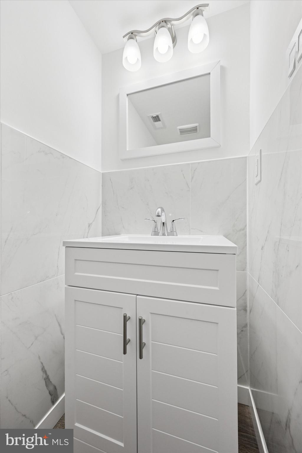 532 Cormorant Drive Voorhees, NJ 08043 - Photo 14 of 25