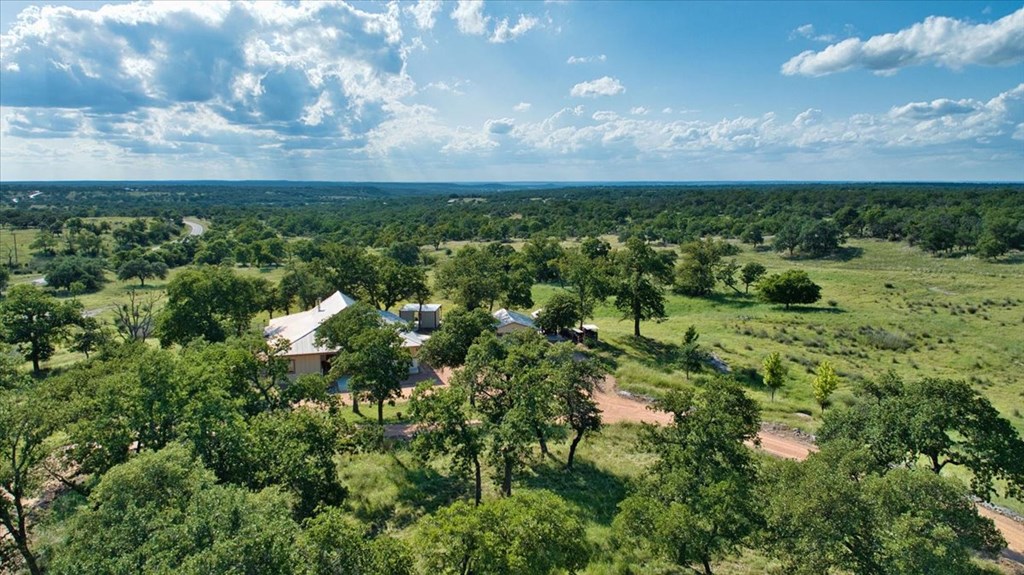 1411 Grape Creek Road Fredericksburg, TX 78624 - Photo 25 of 44