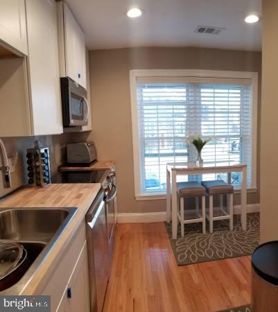 34 Pennydog Court, Unit 98 Silver Spring, MD 20902 - Photo 2 of 17 Gallery Image 2