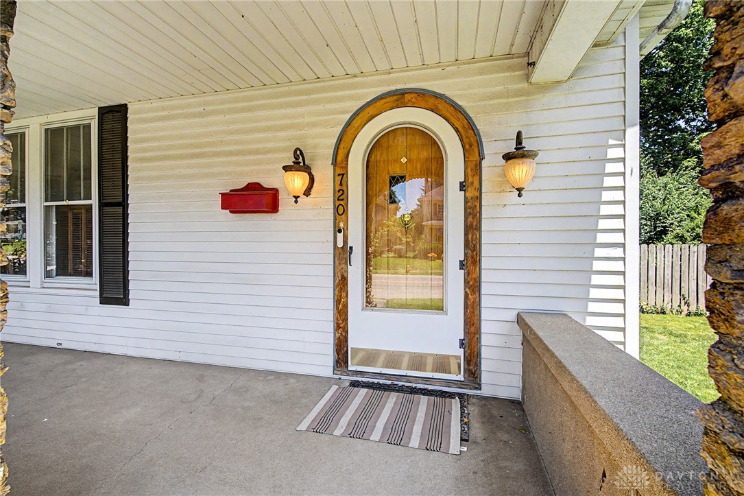 720 Main Street Hamilton, OH 45013 - Photo 5 of 44