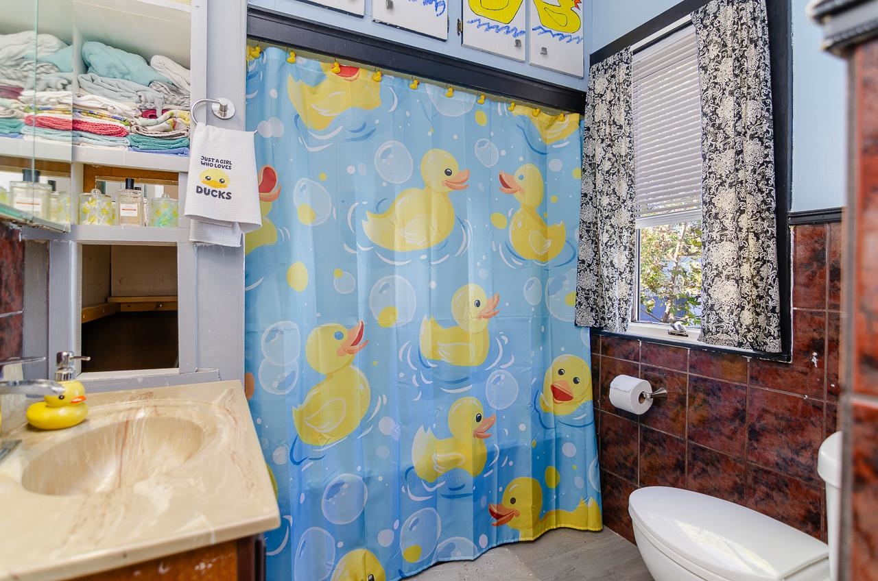 2404 Lincoln Avenue Two Rivers, WI 54241 - Photo 22 of 32 Gallery Image 22