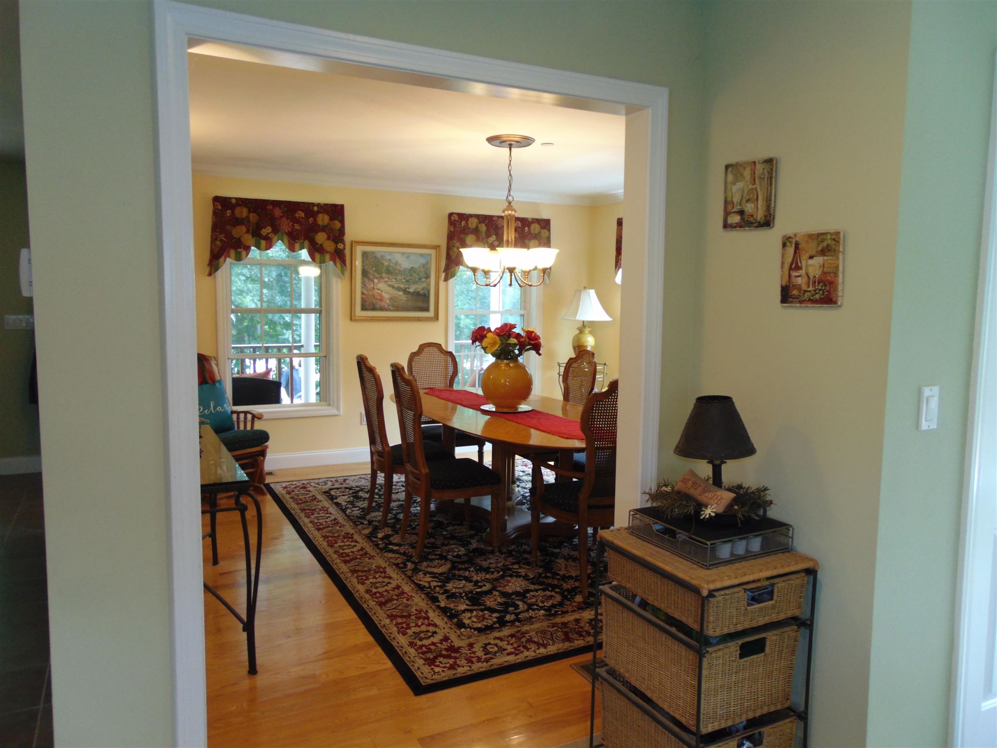 106 Hampstead Road Derry, NH 03038 - Photo 21 of 40