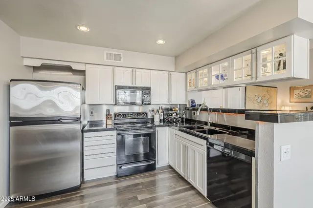 $265,000 | 2333 East Southern Avenue, Unit 2050, Tempe, AZ 85282