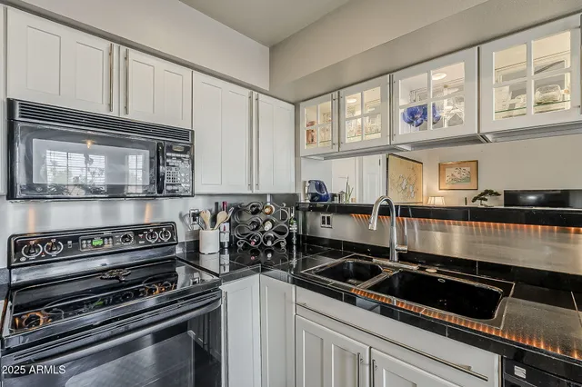 $265,000 | 2333 East Southern Avenue, Unit 2050, Tempe, AZ 85282