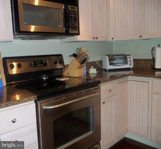 580 Quaker Ridge Court Arnold, MD 21012 - Photo 13 of 26 Stainless appliances