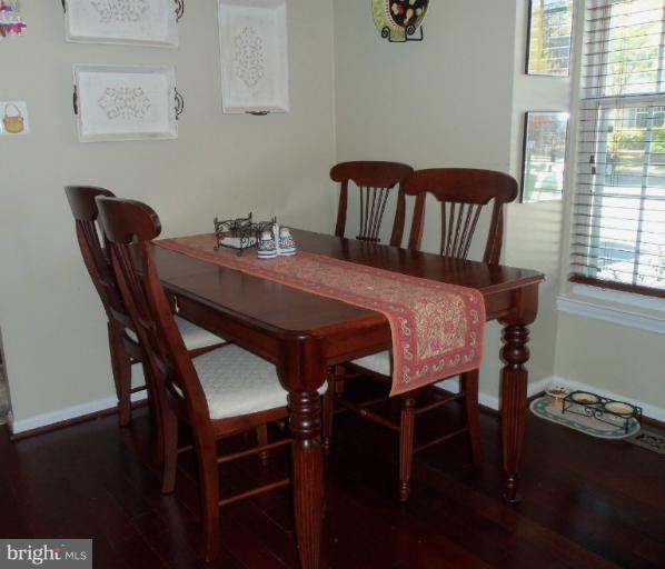 580 Quaker Ridge Court Arnold, MD 21012 - Photo 23 of 26 Eat in kitchen