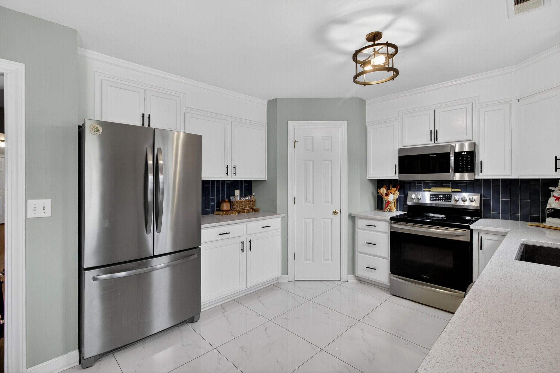 9431 Harroway Road Summerville, SC 29485 - Photo 16 of 71 9431 Harroway Road