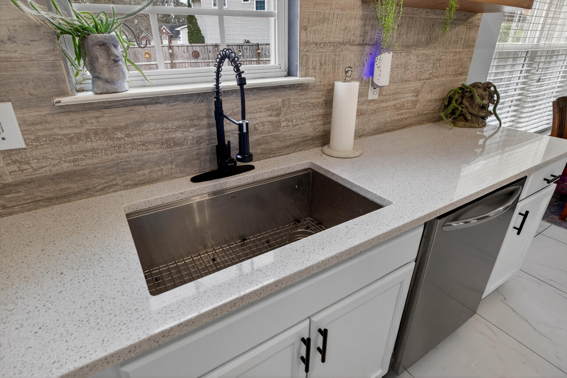 9431 Harroway Road Summerville, SC 29485 - Photo 18 of 71 9431 Harroway Road