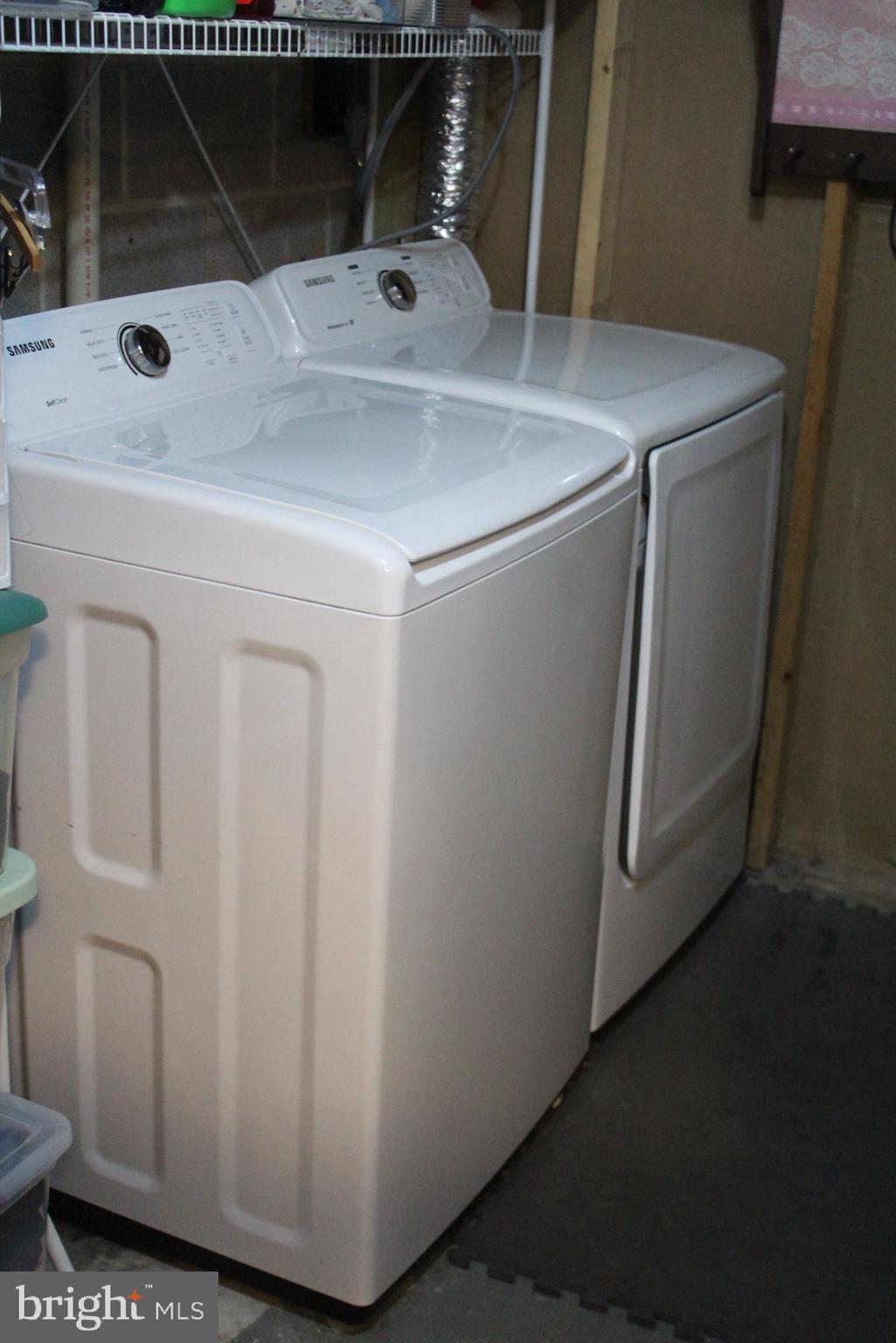 1498 Key Parkway Frederick, MD 21702 - Photo 22 of 28 a utility room with dryer and washer