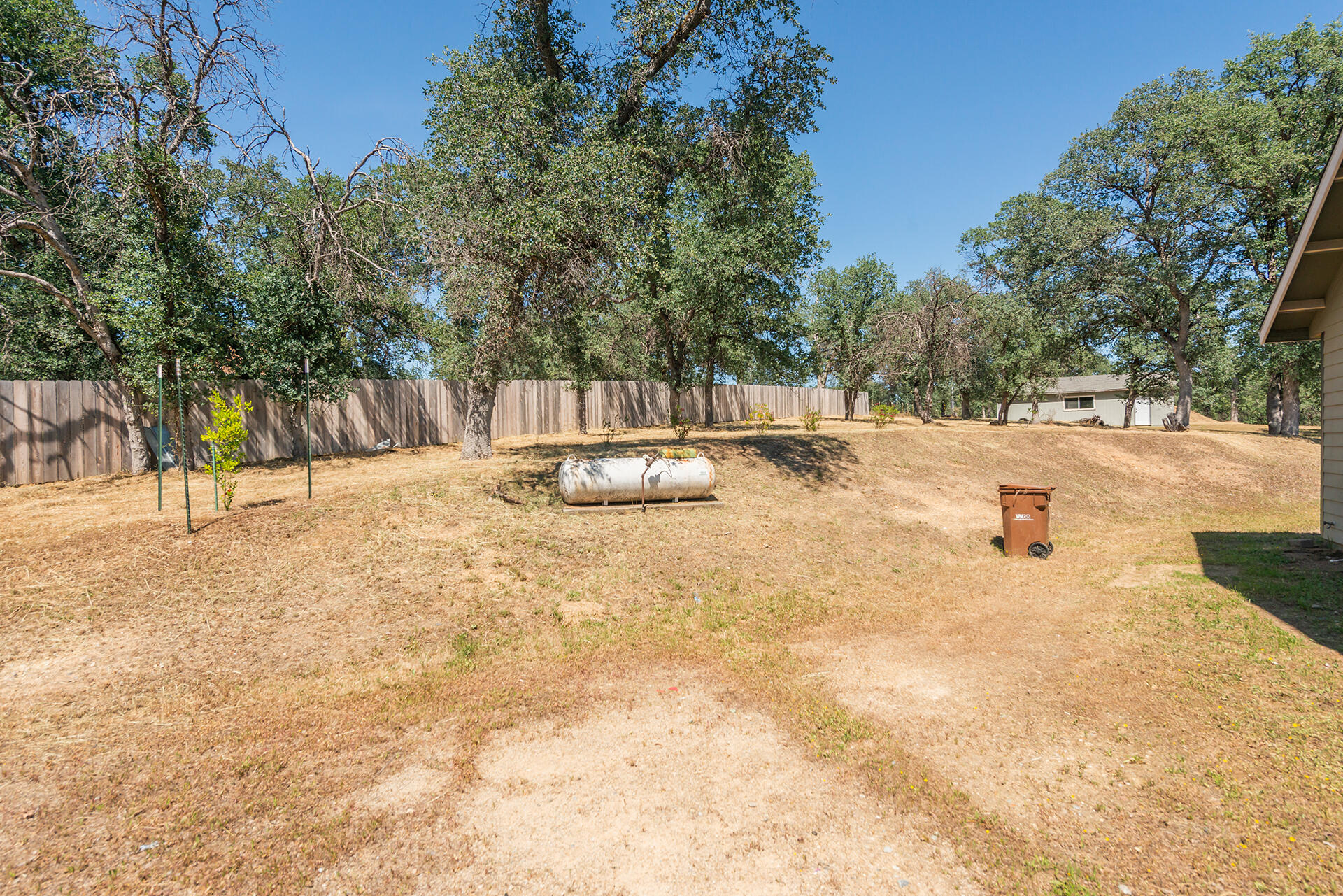 13575 Gas Point Road Igo, CA 96047 - Photo 47 of 59 Propane Tank