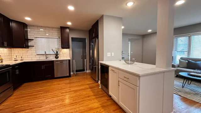 $464,900 | 6529 41st Avenue North, Crystal, MN 55427