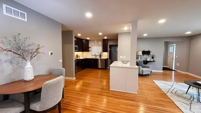 $464,900 | 6529 41st Avenue North, Crystal, MN 55427