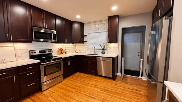 $464,900 | 6529 41st Avenue North, Crystal, MN 55427