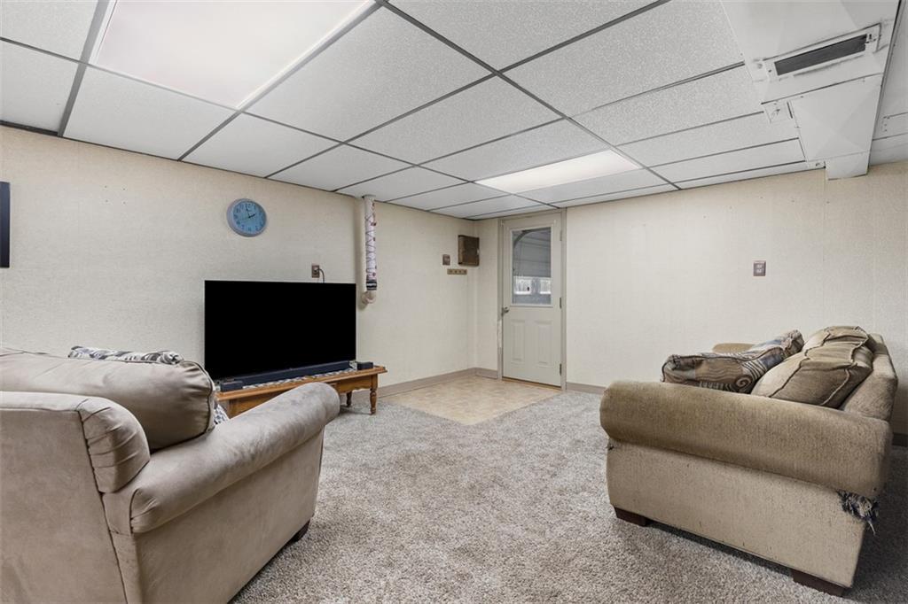 185 Ridgeview Drive Aliquippa, PA 15001 - Photo 25 of 41 Gallery Image 25