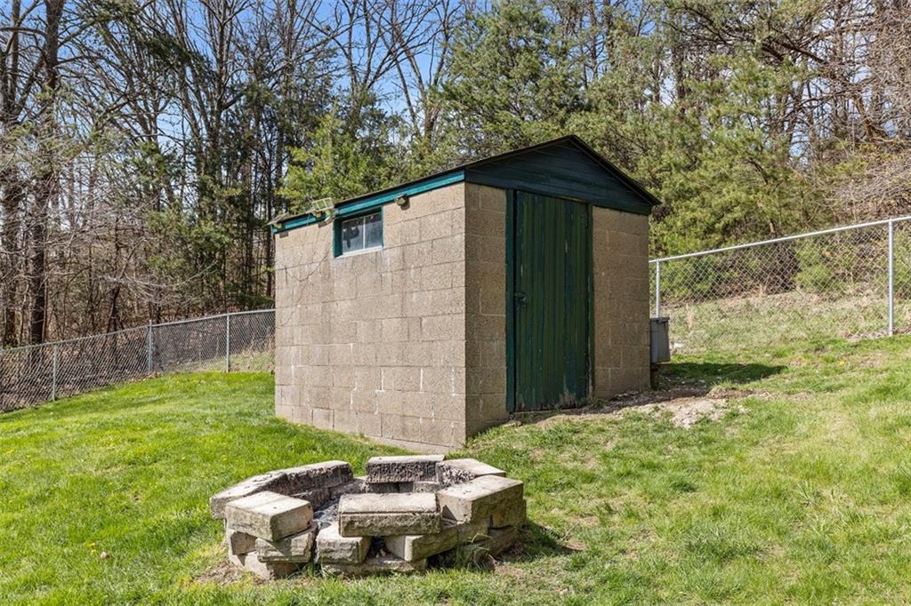 185 Ridgeview Drive Aliquippa, PA 15001 - Photo 33 of 41 Gallery Image 33