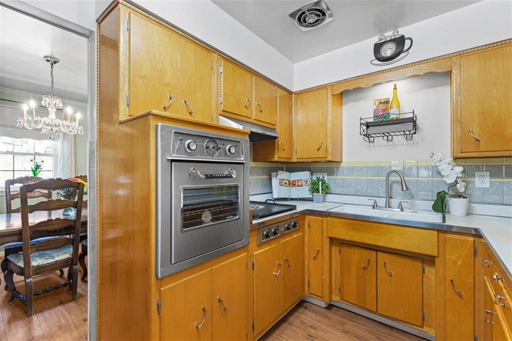 185 Ridgeview Drive Aliquippa, PA 15001 - Photo 10 of 41 Gallery Image 10