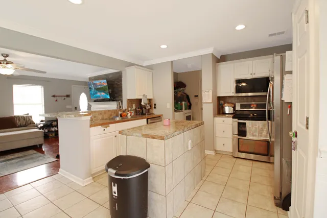 $329,900 | 136 Blue Jasmine Lane, Summerville, SC 29483