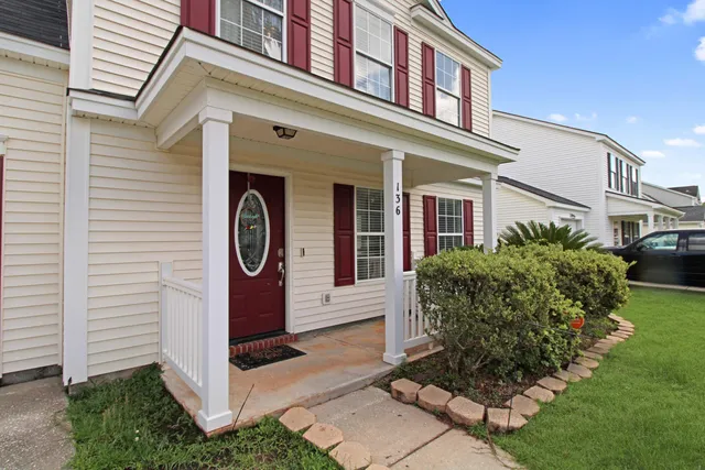 $329,900 | 136 Blue Jasmine Lane, Summerville, SC 29483