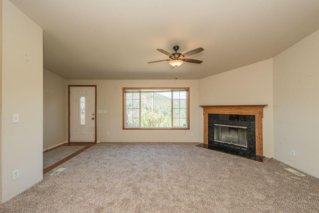 22169 Backbone Road Redding, CA 96003 - Photo 4 of 49 IMG-9676