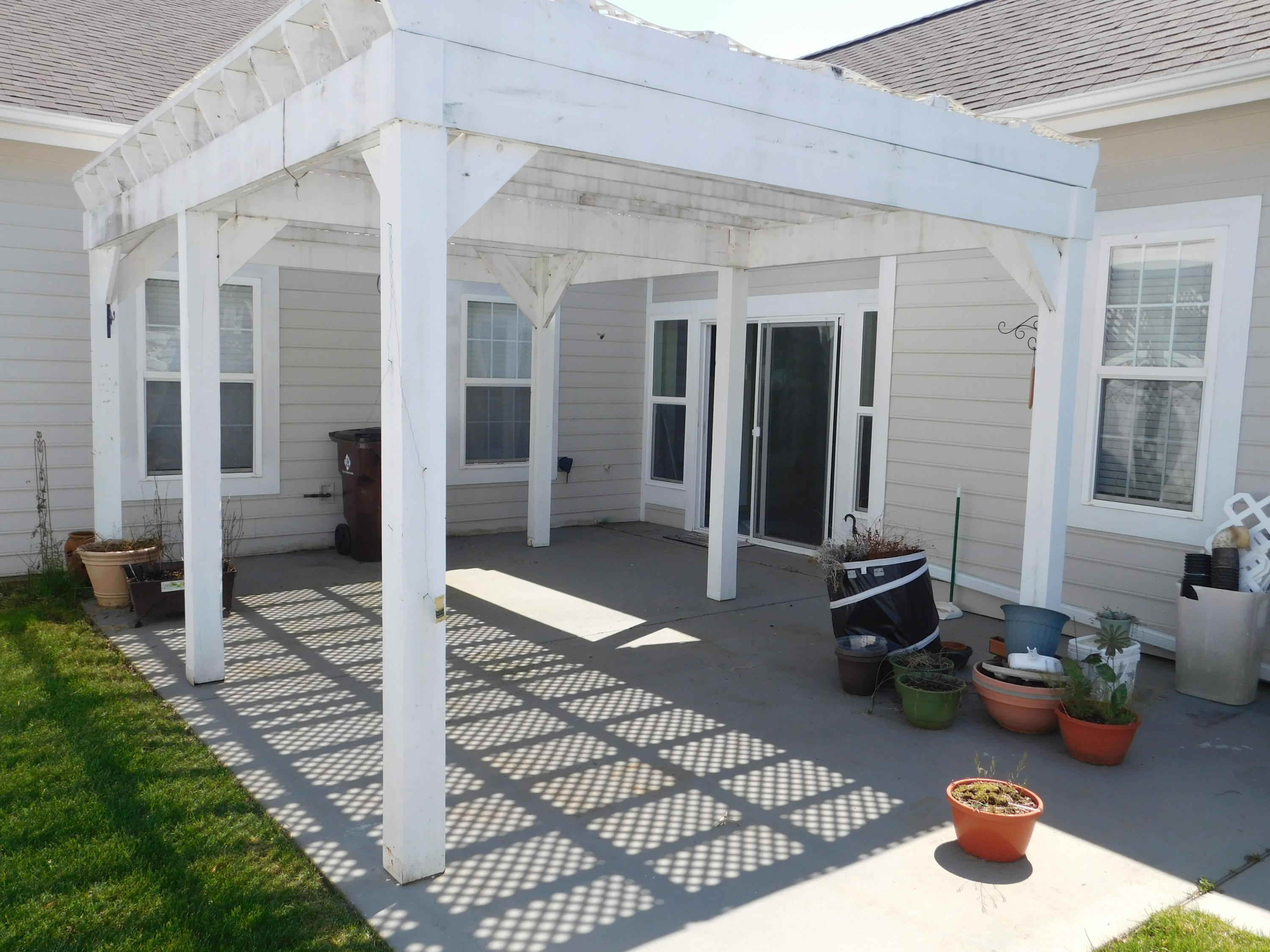 110 Fallberry Street Oak Ridge, TN 37830 - Photo 18 of 24 Pergola