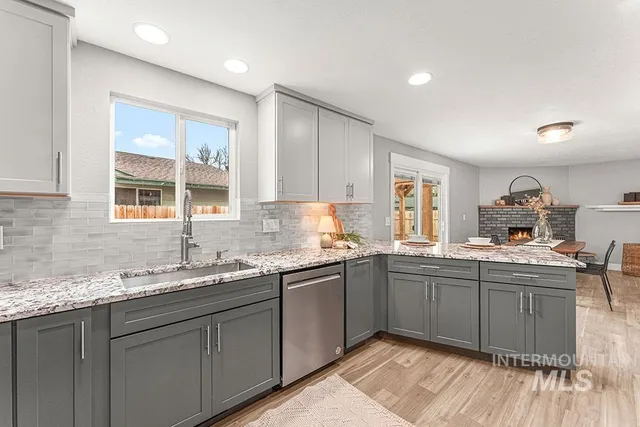 $664,500 | 670 Berwick Drive, Boise, ID 83706