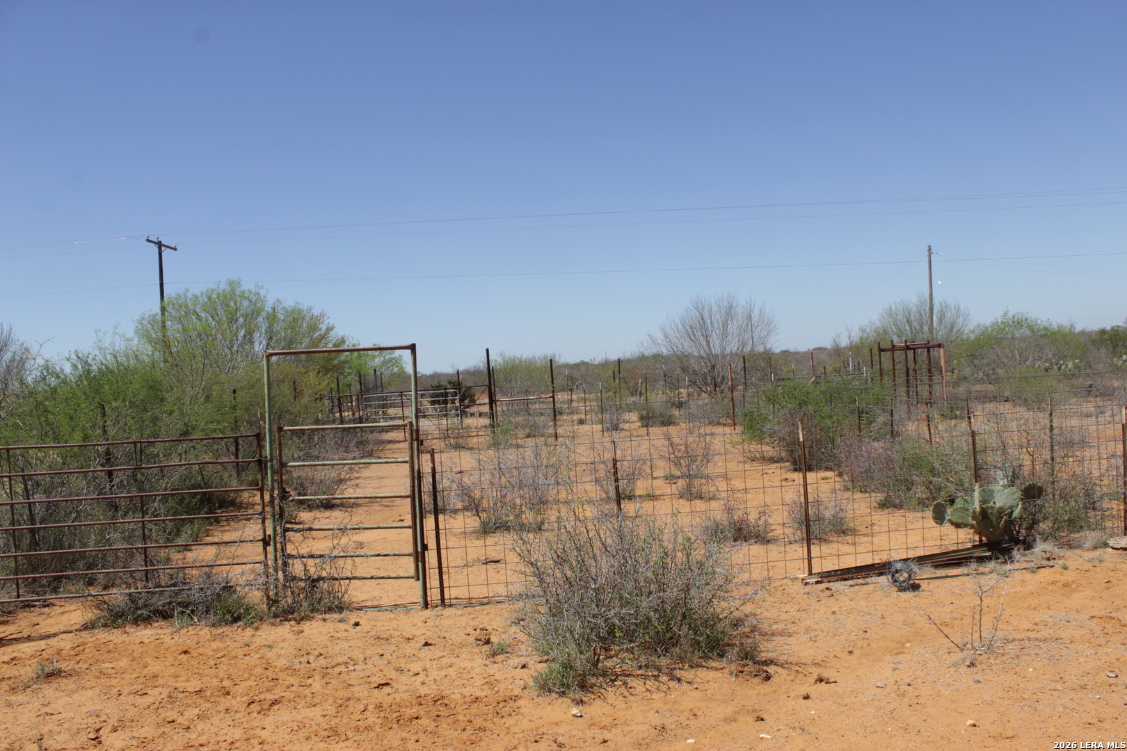 200 Rogers Ranch Road Big Wells, TX 78830 - Photo 7 of 13
