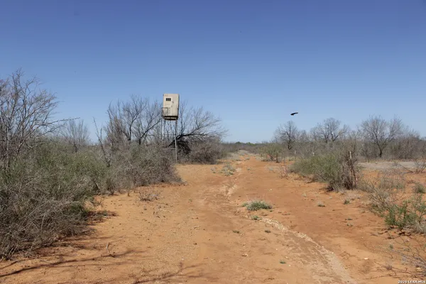 $2,570,000 | 200 Rogers Ranch Road, Big Wells, TX 78830