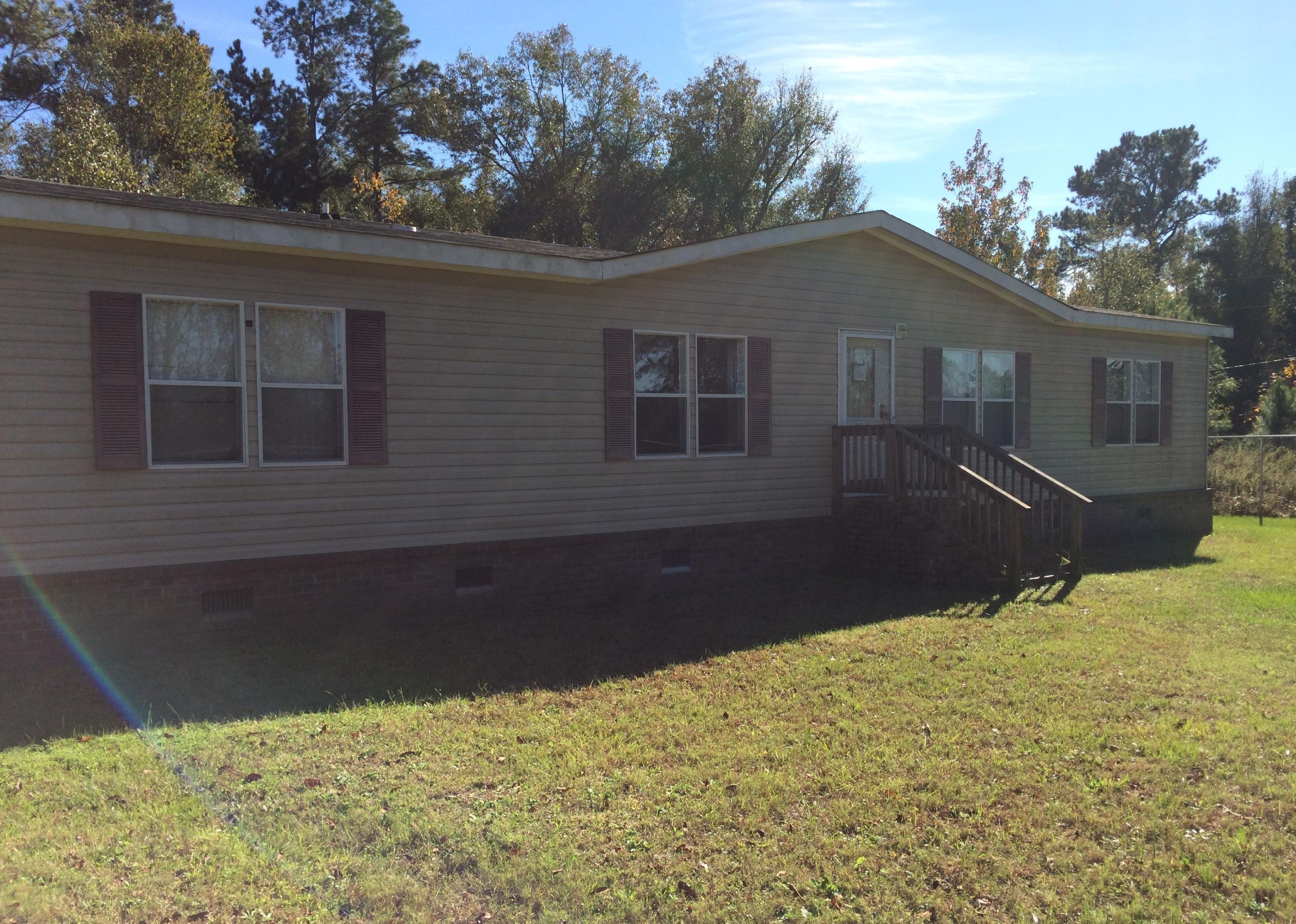371 Gilmore Lane Ridgeville, SC 29472 - Photo 1 of 10 371 Gilmore Front of house