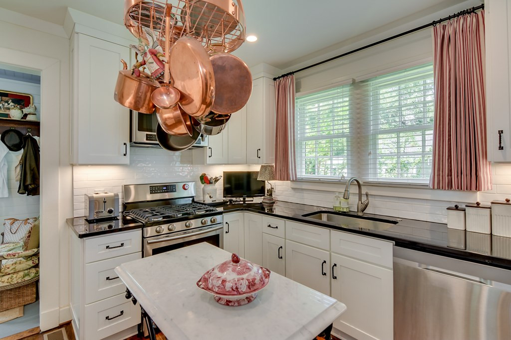 423 Banks Mill Road Southeast Aiken, SC 29801 - Photo 10 of 34 Gallery Image 10