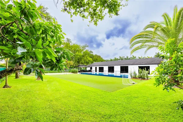 $1,600,000 | 18840 Southwest 218th Street, Miami, FL 33170