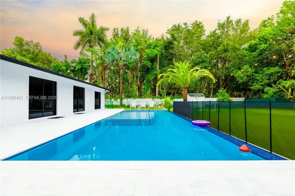 $1,600,000 | 18840 Southwest 218th Street, Miami, FL 33170