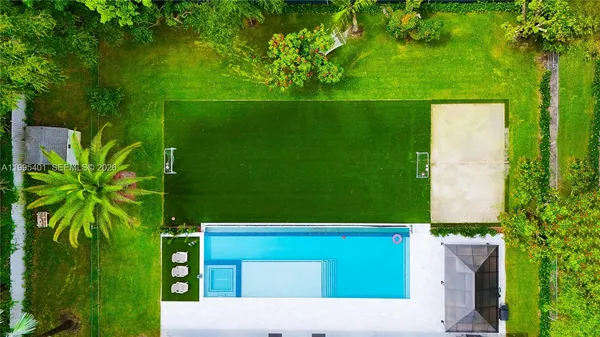 $1,600,000 | 18840 Southwest 218th Street, Miami, FL 33170