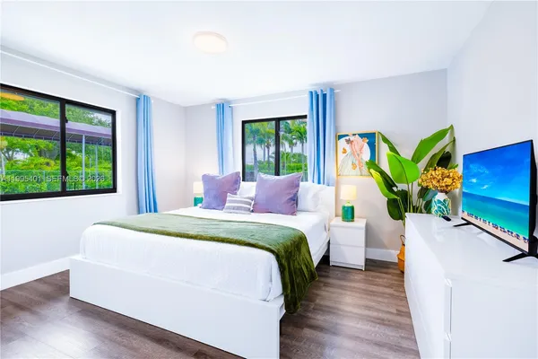 $1,600,000 | 18840 Southwest 218th Street, Miami, FL 33170