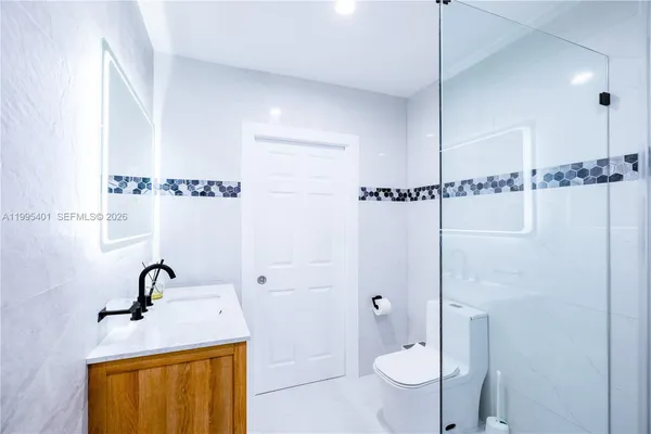 $1,600,000 | 18840 Southwest 218th Street, Miami, FL 33170