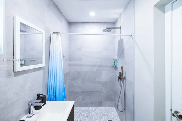 $1,600,000 | 18840 Southwest 218th Street, Miami, FL 33170