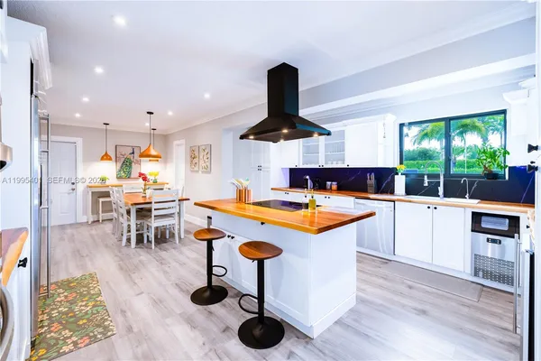 $1,600,000 | 18840 Southwest 218th Street, Miami, FL 33170