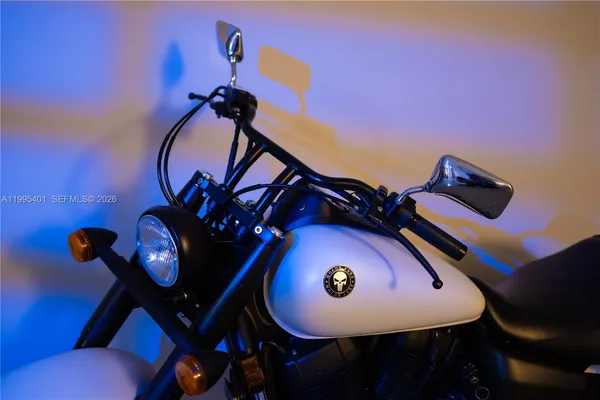 $1,600,000 | 18840 Southwest 218th Street, Miami, FL 33170